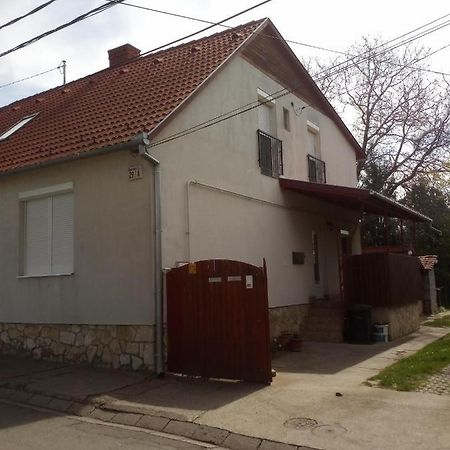 Budai Vam Apartmanhaz Pecs Exterior photo
