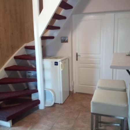 Budai Vam Apartmanhaz Pecs Exterior photo